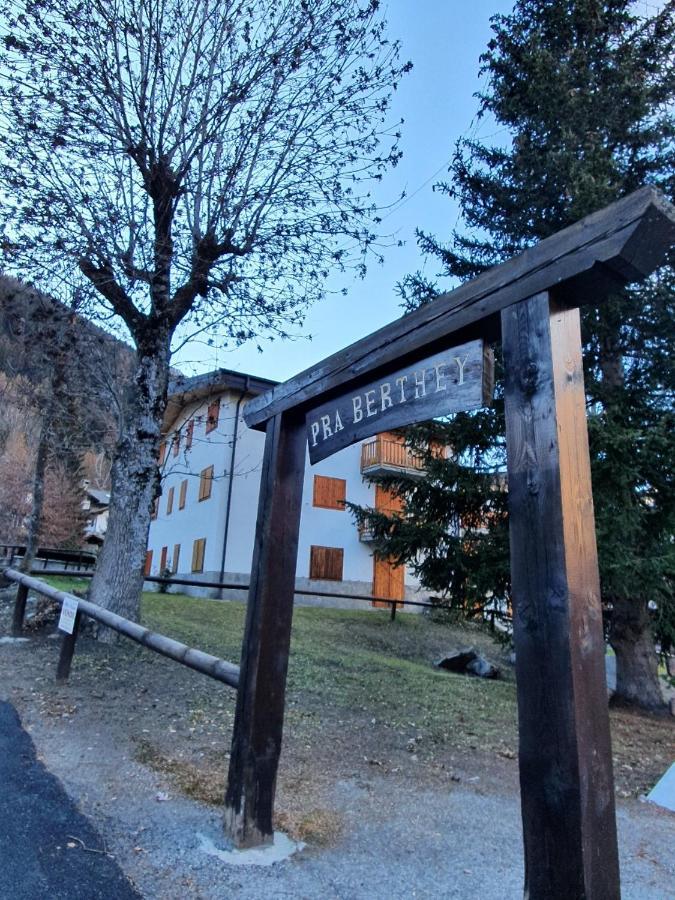 La Casa Di Matilde - Trilocale Vicinissimo Alle Piste Da Sci La Thuile Dış mekan fotoğraf