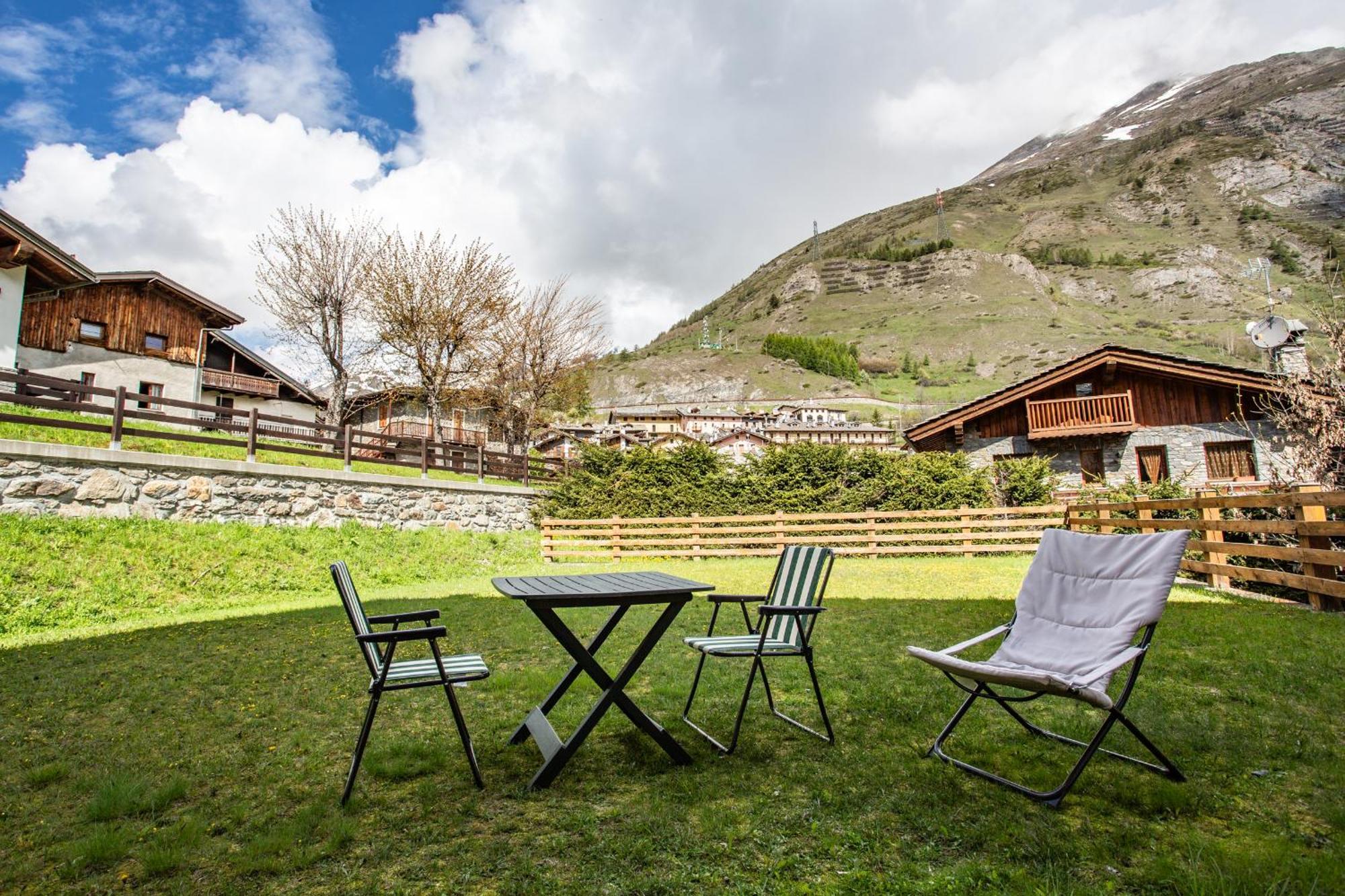 La Casa Di Matilde - Trilocale Vicinissimo Alle Piste Da Sci La Thuile Dış mekan fotoğraf